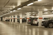 地下車庫除濕機，保持地庫干燥無憂